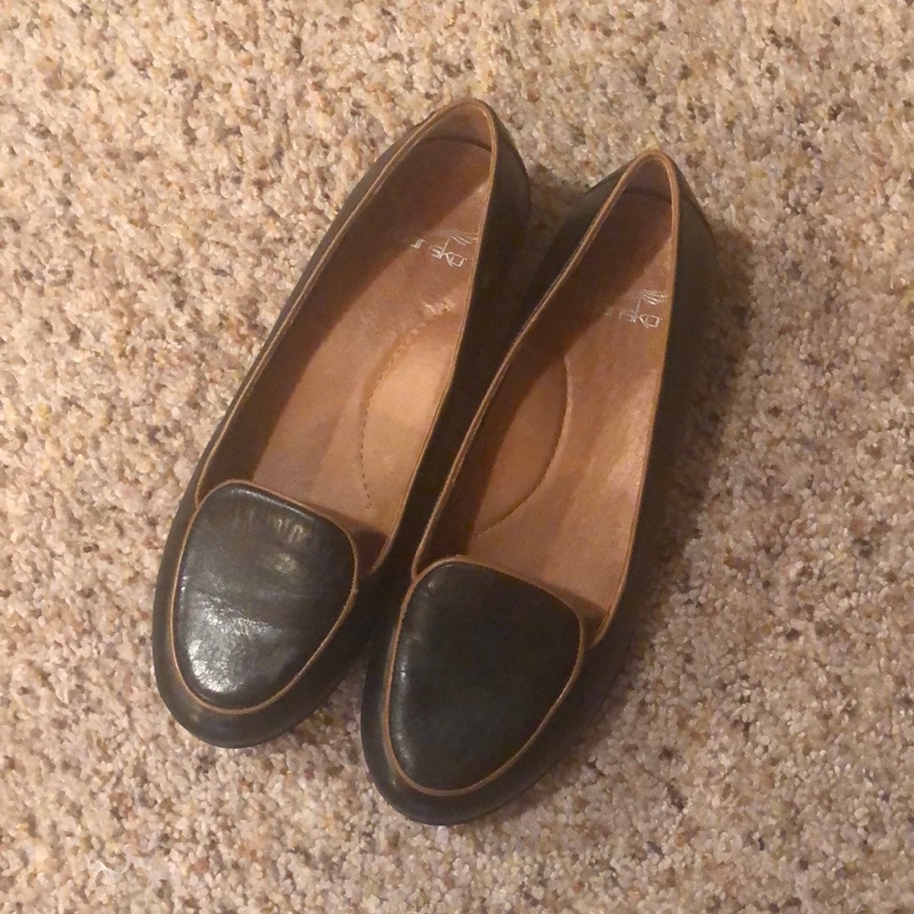 Dansko loafer dress shoes flats